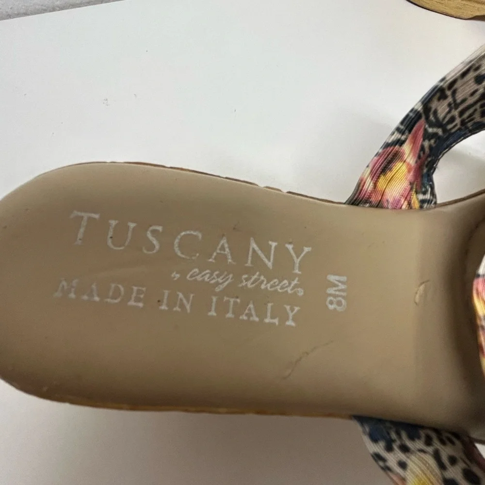 Tuscany by Easy Street flowered wedge sandals. Sz 8 M - Picture 4 of 9